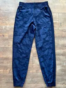 Athleta  Brooklyn Textured Navy Blue Camo Jogger Pants Size 6