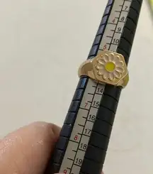 Gold Daisy Ring