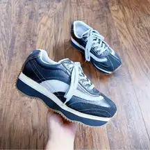 vintage • Y2K Aldo chunky platform sneakers blue leather sporty retro two tone