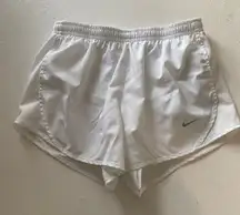 Nike Dri-Fit White Running Shorts Women’s Medium | Athletic Training Gym Activew