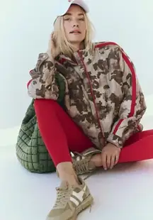 Free people movement camo pippa packable jacket nwt Xs