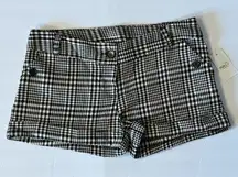 Juniors size 9 Rue21 black plaid cuffed shortie shorts NWT rue 21