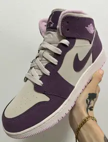 Air  1 Retro Mid GS ‘Pro Purple’