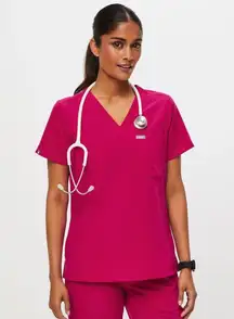 Figs Catarina Scrubs Top medical short sleeve Ultra Rose magenta vneck pocket