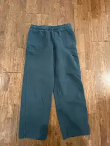 Aritzia Cozy Sweatfleece Mega Straight™ Sweatpant