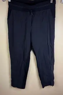 Lululemon Dance Studio Size 8 Crop II Unlined Black Gray Activewear‎ Travel Yoga