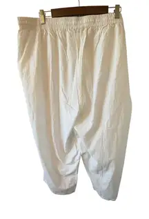 G Unit Fashions Capri Womens Size XXL White with‎ Blue Paisley Embellishment