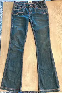 NWOT distressed  Jeans. Sz 28