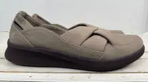 Clarks‎ Cloudsteppers Cushion Soft Slip On Shoes Taupe Beige Women's 8