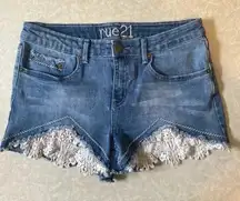 Rue 21 Denim Cutoff Jean Shorts with Cream Lace Crochet Accent‎ Size 9-10
