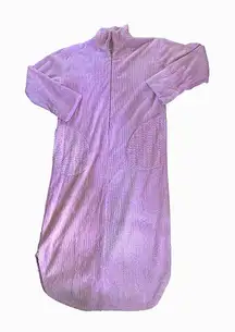 VTG Stan Herman Pink Cozy Chenille Bathrobe Sz. M Zip Up Large Pockets Round Hem