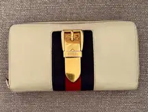 Gucci Calfskin Leather Sylvie Zip Wallet, ivory