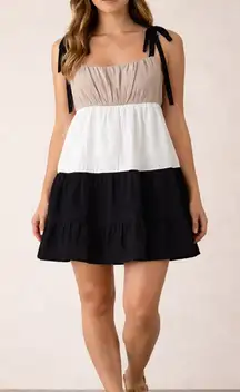 Mi Ami Colorblock Tiered Mini Dress Tie Straps Neutral Boho Medium