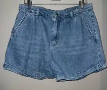 American Eagle Outfitters Light Wash High Rise Mom Jean Shorts size 14