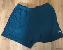 ALO Yoga Micro Corduroy On Duty Shorts