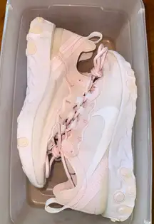 Nike React Element 55 Pale Pink/White Sneakers | Women’s 6 (best 5.5)