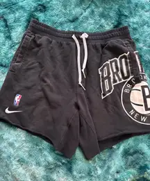 Men Nike shorts size large 