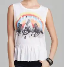 sleeveless t-shirt
