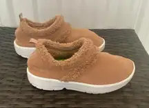 Oofos Oocoozie Mules chestnut women’s size 7