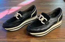 Softwaves Black and White Leather Loafers w Chain Detail Sz 39/8.5 💛🍄