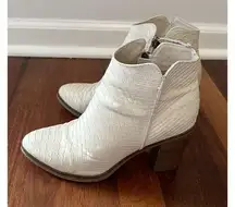 Altar'd State  Crocodile Western Booties Cowboy Boots Ivory Womens Size 6.5 Vegan