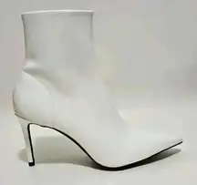 Jeffrey Campbell women’s daring vegan pointed toe booties size 5.5