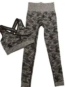 Gymshark  Adapt Camo Set in Black/Gray