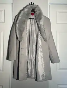 GUESS • Faux Fur Coat • Gray Jacket • Small • Pockets • Removable Neckline