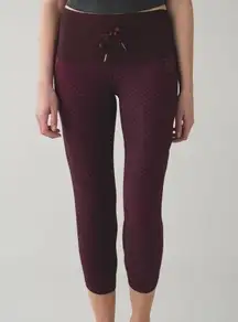 Lululemon  Shake It Out Crop Star Pixel Raspberry Bordeaux Drama Women's SZ 6