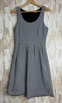 ELLE Womens Dress Size 10 Black White Stripe Sheath Knee Length Zip Up