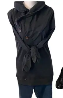 Merry Furs size small blackish grey button accented long sleeve T-shirt EUC