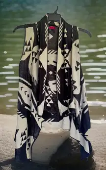 Say What Geometric Print Sleeveless Open Front Cardigan Vest Women's Large