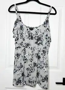 TORRID Size 2X Ruffle Front Baby Doll Tank Challis Gray Floral