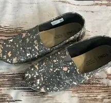 TOMS FORGED IRON GREY METALLIC GRANITE FLECK FLATS
