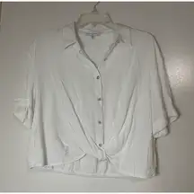 Anthropologie Maison D'amelie white button front short sleeve twist top Medium