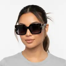 Authentic- New - PRADA Oversized Woman Sunglasses 0PR 08YS Havana Black/White