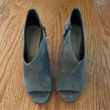 VINCE CAMUTO Careeta Graystone Suede PeepToe High Asymmetrical Booties 8.5