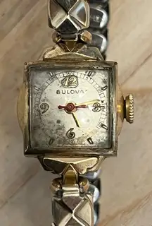 Bulova Super Rare Vintage Mechanical Ladies Watch Gold Plated Case Bracelet