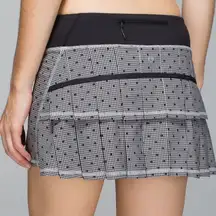 Lululemon Run Pace Setter Skirt  2 Way Stretch Dottie Gingham Black White 4