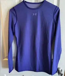 Under Armour  Women Fitted Purple All Season Gear Stay Cool top