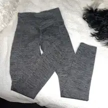 grey yoga leggings 