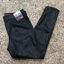 No Boundaries High rise Jegging Skinny Fit Size Large Black