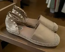 STEVE MADDEN Alissa Gold Studded Espadrille Flats Size 7