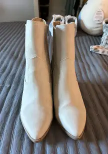 Lauren Conrad Booties LC Ankle