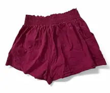 Red Shorts with pockets and elastic waistband Medium