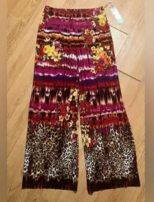 Kelly & Diane women 10 wide leg Vibrant flowy Floral and Animal Print Pants