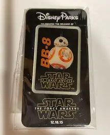 Disney Unisex Star Wars The Force Awakens BB–8 pin badge  Lucas film collectible