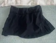 Lululemon Play Off the Pleats Skirt
*13”
Size 2