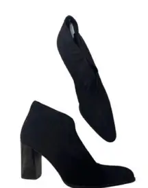 Burno Magli sz 9.5 Sleek Black Suede Heeled Boots with Block Heel