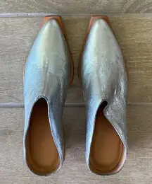 Wal & Pai Mirage Pewter Calf Metallic Silver Western Style Mule Size: 36